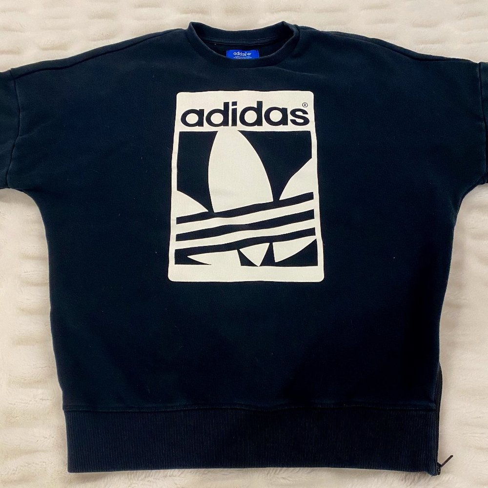 Adidas Crewneck- Black